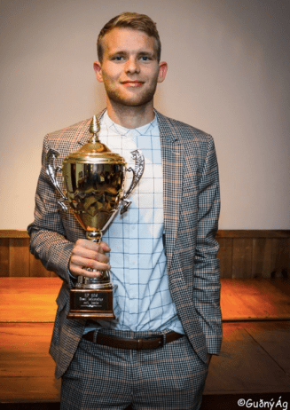 Screen Shot 2019-09-23 at 22.24.12.png