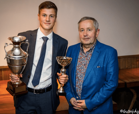 Screen Shot 2019-09-23 at 22.24.32.png